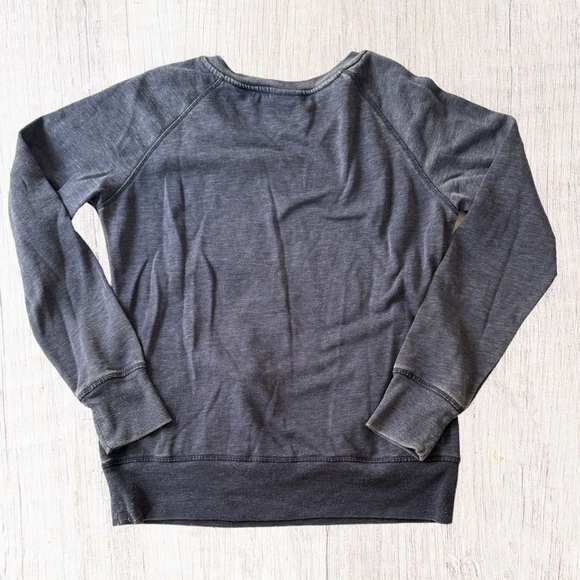 NFL Teen New England Patriots Football Sweatshirt size Large Juniors 11/13 - Picture 2 of 6